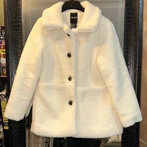 New-Teddy Bear Coat By Me Jane NWOT  off White-Kids 12 or Womens Small